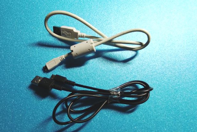 同じタイプのUSBでも構造や太さが異なる